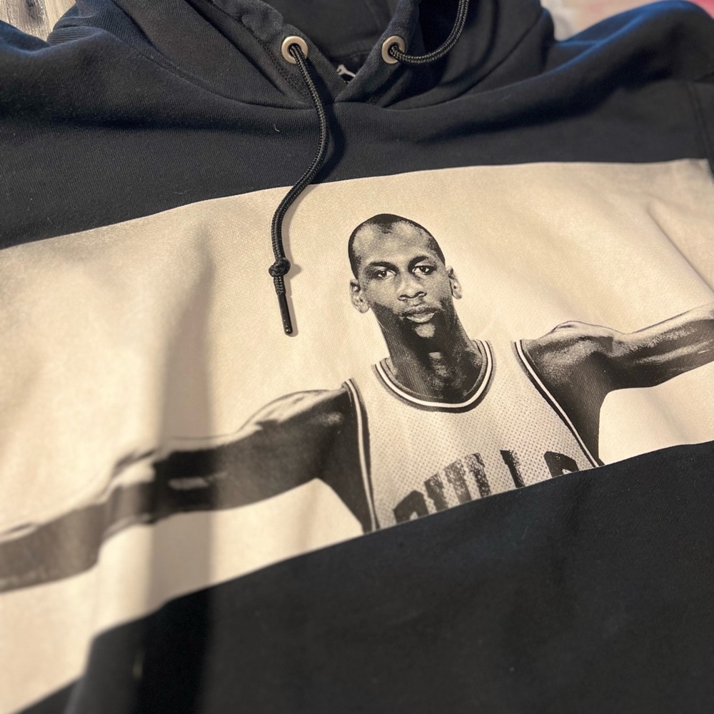 JORDAN HOODY || WINGS ARMS OUT || XXL - Picture 2 of 7